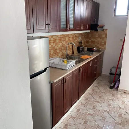 Astoria 아파트 Gjashtë